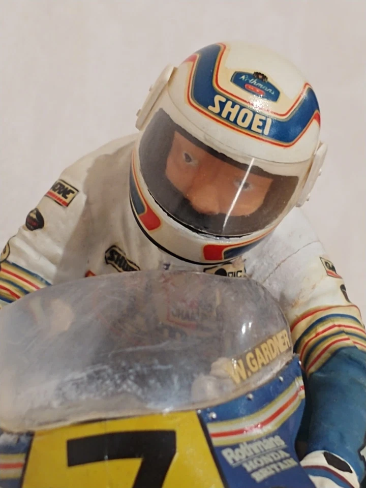 Tamiya 1/12 moto honda nsr 500 Garner. Loose diorama assemblato. - Immagine 3 di 4