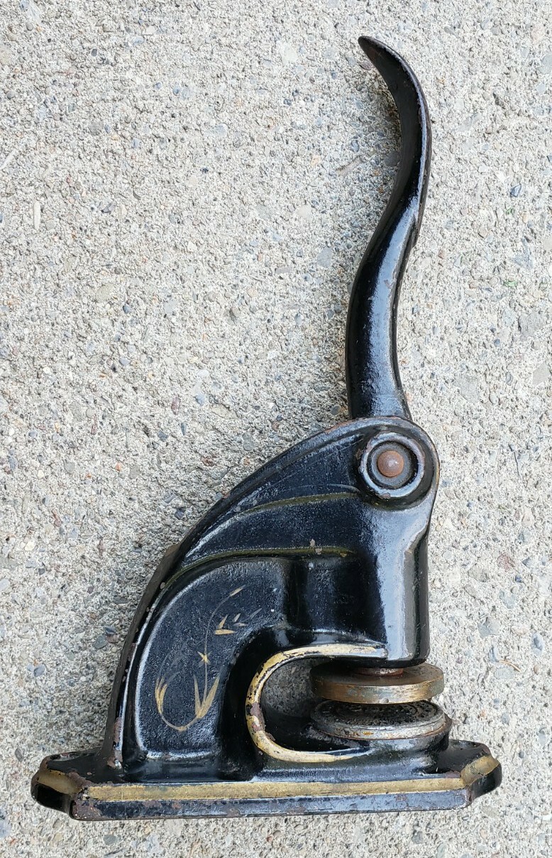Picture 4 of 12