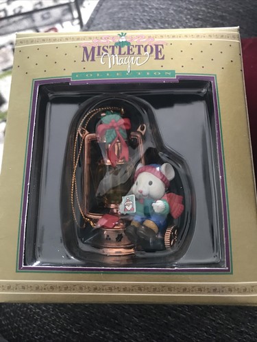 ORNAMENTO NATALIZIO LUSTRE FAME/NON ENESCO:LETTURA TOPO DA LANTERNA A GAS NUOVO - Foto 7 di 7