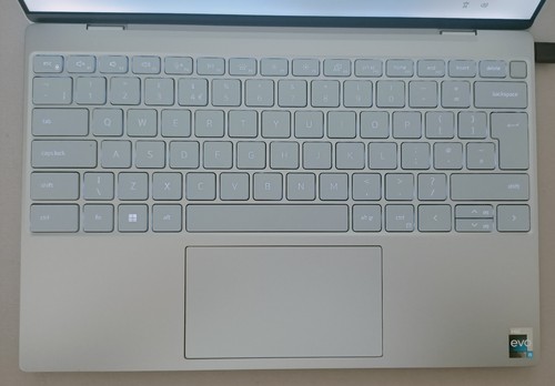Dell XPS 9315 13.4-inch Touch FHD+, i5-1230U, 8GB RAM, 256GB SSD, Win 11 - Picture 3 of 11