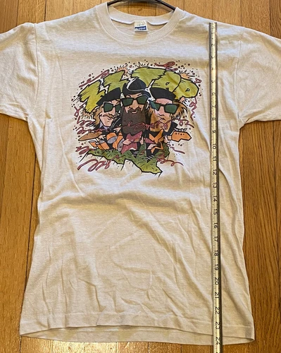 ZZ Top Vintage Concert T-Shirt-Size Vintage Large Singl 1980s vintage concert t-shirt, vintage, size L, single stitch, B+ condition