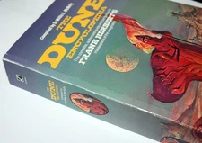 THE DUNE ENCYCLOPEDIA BY Willis E. (compiler) Mcnelly PAPERBACK **ACCEPTABLE**