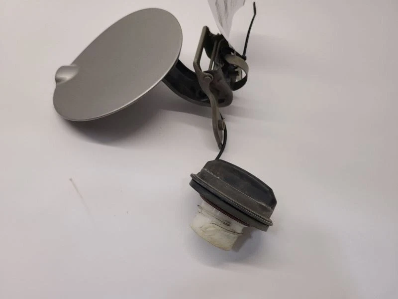 Ford Edge 2008 08 puerta de llenado de combustible plateada Foto 3 de 4