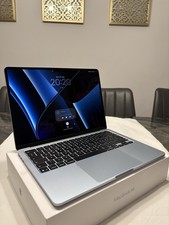 Light Blue Macbook Air M4 13.6” 256GB 16GB APPLE WARRANTY