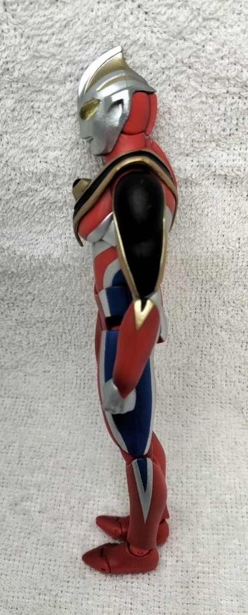 Ultraman Gaia Supreme Version Model Number ULTRA ACT BANDAI