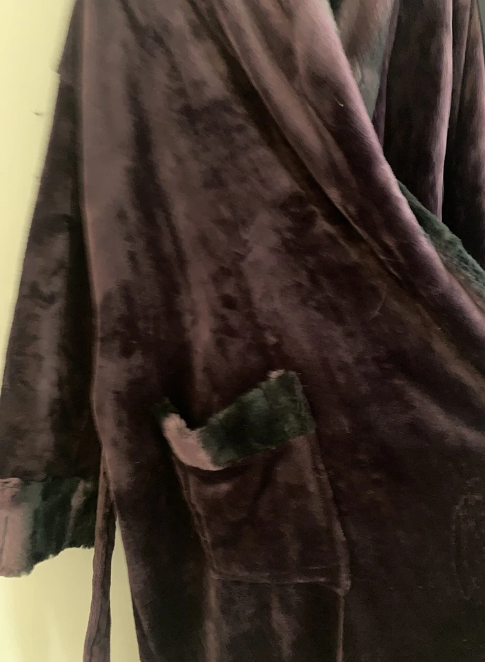 Bata de baño de lujo Adrienne Landau púrpura y negro XL con cinturón súper suave elegante Foto 4 de 4