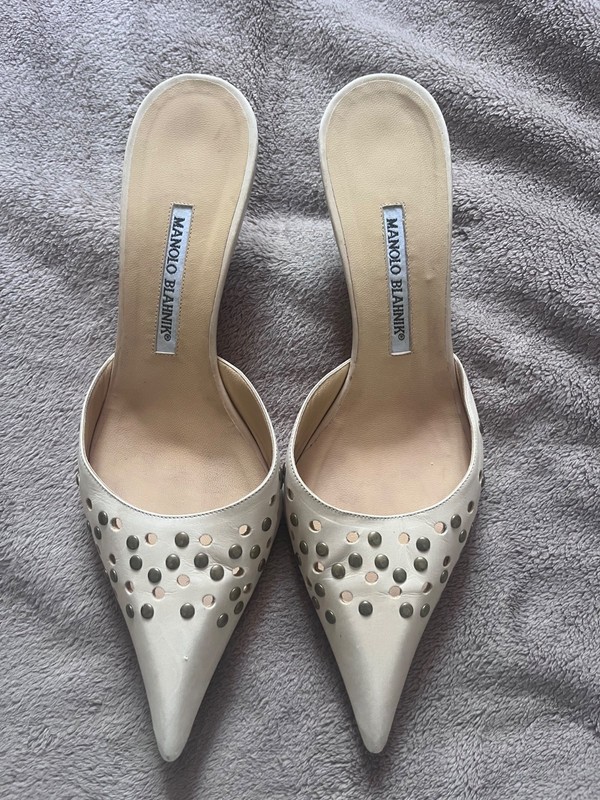 Manolo Blahnik Tan Studded Mules Size 40.5 EUC