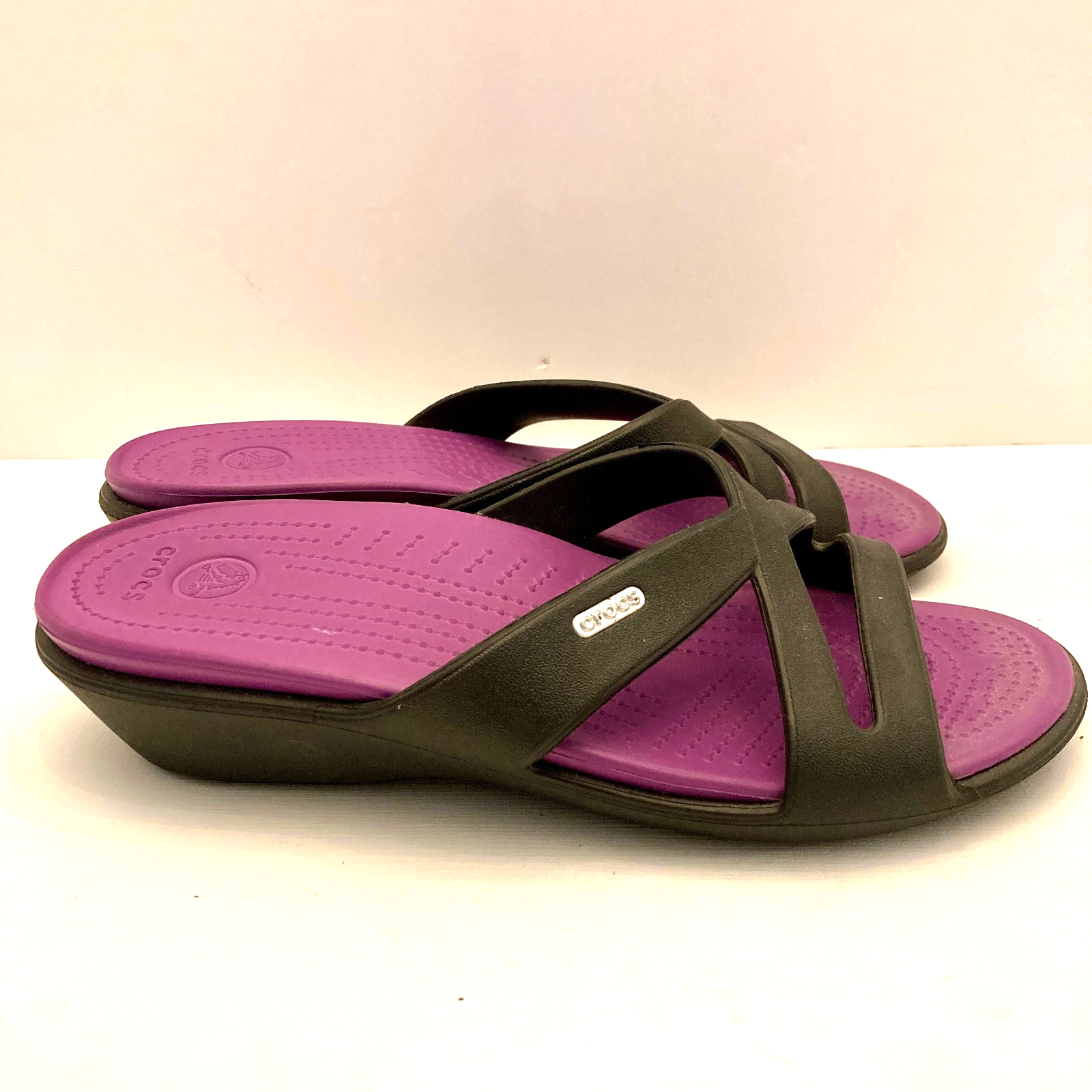 Crocs Womens Patricia Wedge Slide Sandals Size 10 in Purple & Black