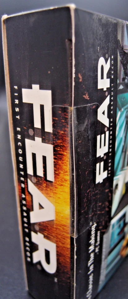 F.E.A.R.: First Encounter Assault Recon (PC, 2005) - Image 3 of 4