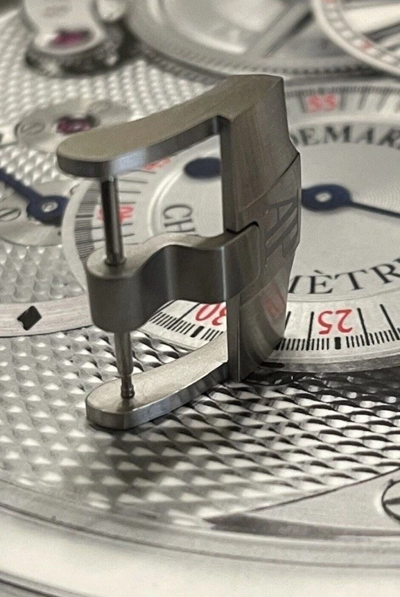 NEW AUDEMARS PIGUET STEEL TANG BUCKLE 20MM - Image 3 of 4