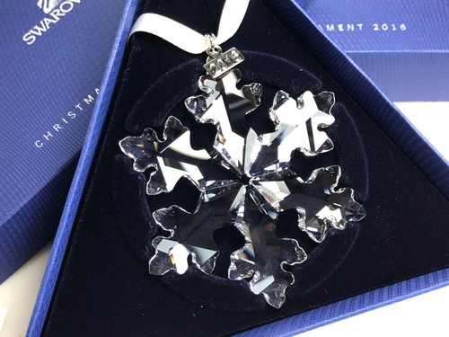 SWAROVSKI LARGE ANNUAL EDITION CHRISTMAS ORNAMENT 2016 MIB #5180210 - Picture 3 of 7