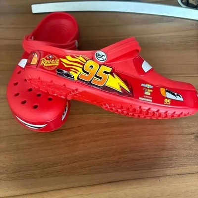 Neu Crocs Lightning McQueen Autos Hausschuhe ALLE ERWACHSENENGRÖSSEN TikTok Trend 2025