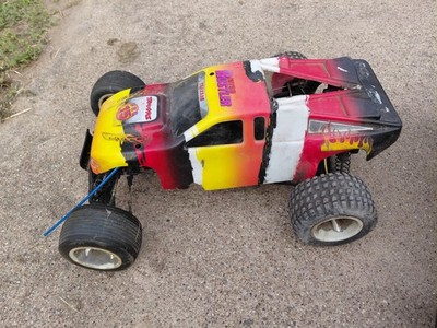 Traxxas Rustler RC Stadium Truck Vintage 1990s  ( roller ) Untested For Parts