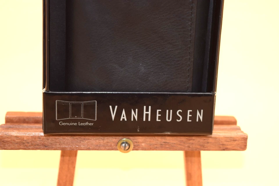 Van Heusen Men's Black Tri Fold Wallet NEW - Image 3 of 4