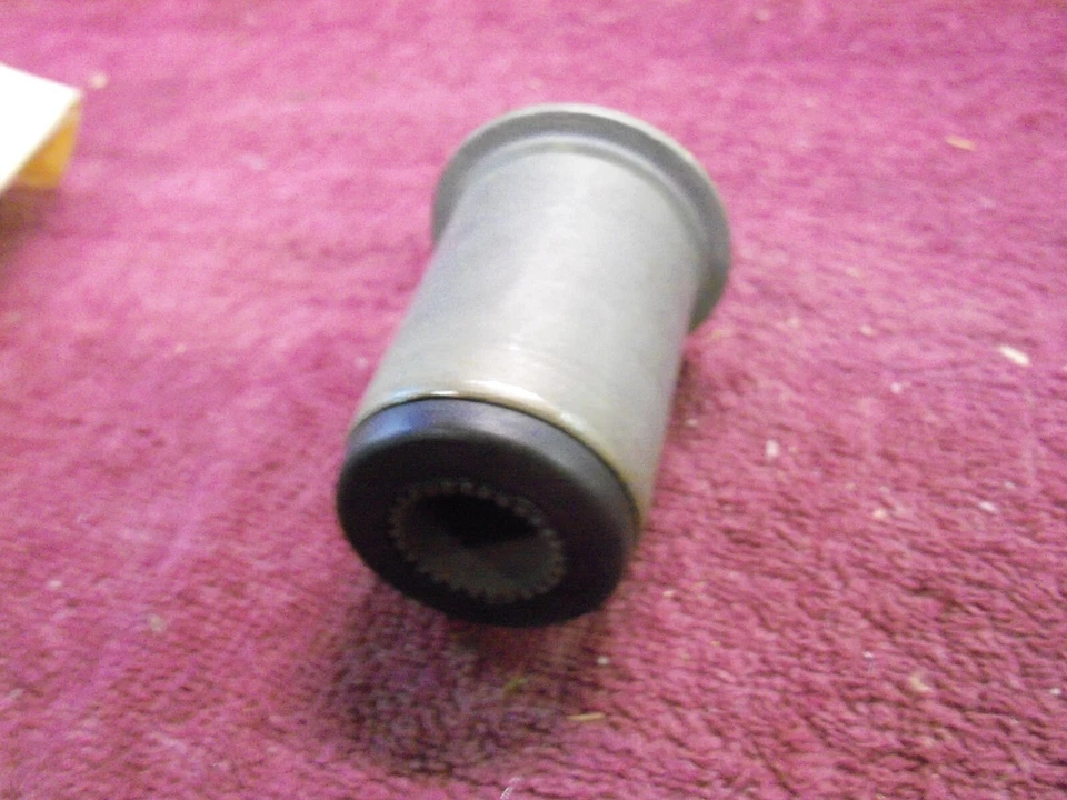 1966 Ford Fairlane нижний рычаг холостого хода втулка, новый из старых запасов C6oz-3358-A Mercury Comet - Изображение 2 из 4