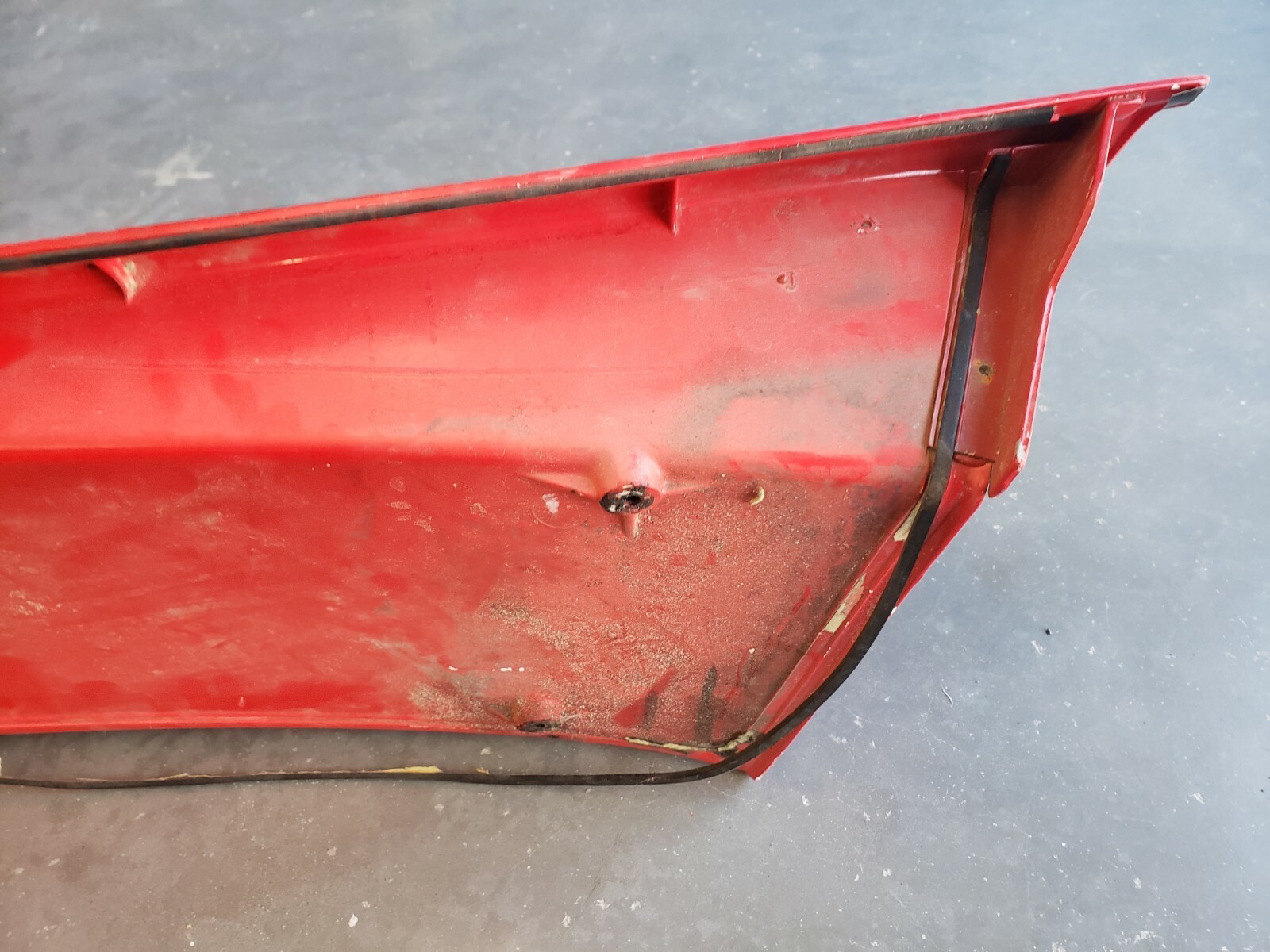 Ferrari 348 - RH Door Grille - P/N 62118200