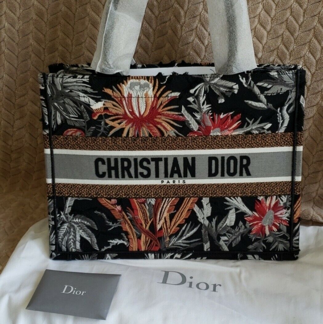 CHRISTIAN DIOR BOOK TOTE LIMITED EDITION, EMBROIDERED CANVAS CHRISTIAN DIOR BOOK TOTE LIMITED EDITION, EMBROIDERED CANVAS
