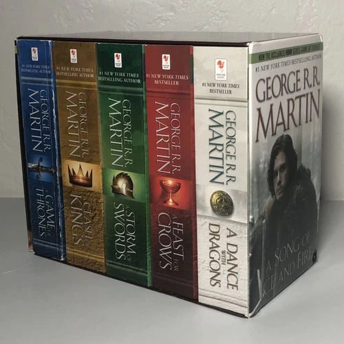 A Game of Thrones: A Song of Ice and Fire 5 Book Box Set, by George R.R.Martin