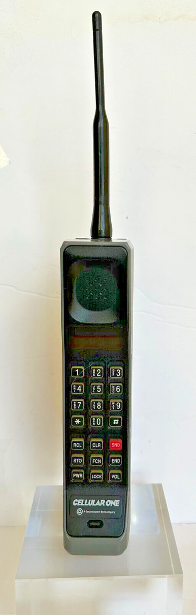 Motorola スマートフォン 41YWHpWk7+L._UF350,350_QL50_.jpg