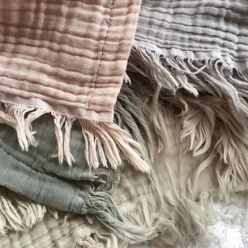 NEW West Elm Boho Beige Tassel Waffle Knit Muslin Gauze Throw Blanket 55" x 60" - Picture 10 of 10