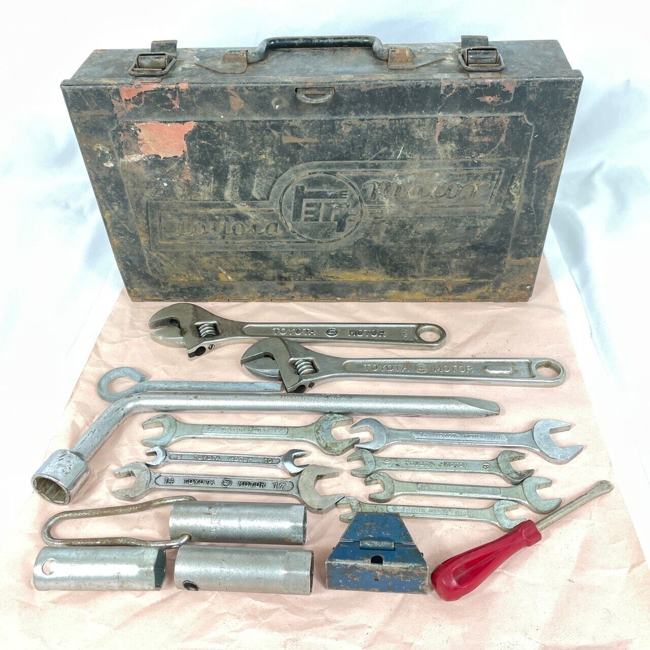 TOYOTA Motor Tool Box Case Storage Retro Old Logo  Vintage Tool