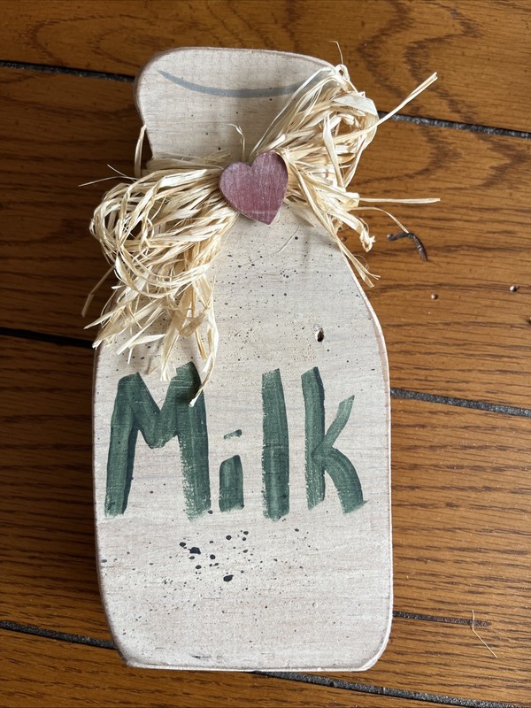 Vintage Farmhouse Wood Milk Bottle (BL5)