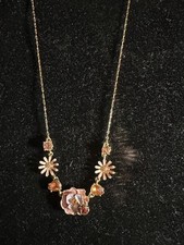 Collana Anne Klein con gemme e fiori rosa dama insetto tono argento