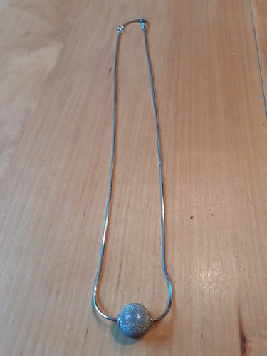 Modeschmuck Halskette mit Kugel Anhänger