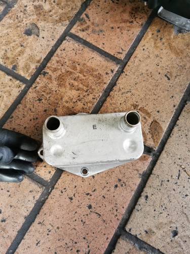 Original BMW 320d E46 Ölkühler Wärmetauscher Getriebe 2247203 5989070141