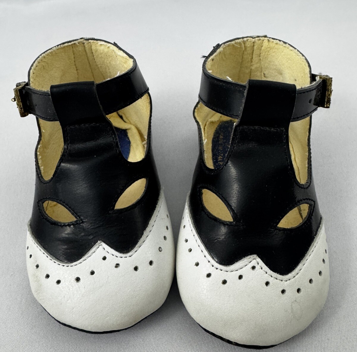 Baby Fox Baby Shoes 4 3/4 In Black White Tag