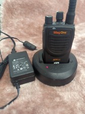 Motorola MAG ONE BPR20 VHF 2W Portable Radio AAH84KBC4AA1AN W/CHARGER BASE  PWR