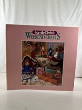 Family Circle  s Weekend Crafts 1991, 3-Ring Binder Vintage DIY Projects