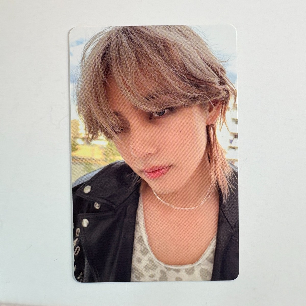 BTS] V TAEHYUNG - Layover Weverse Album Ver. Official Photocard