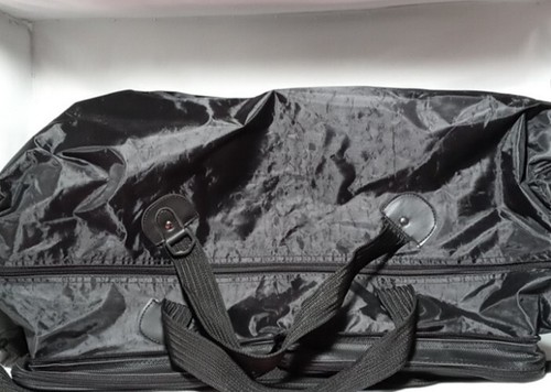 Samsonite Duffle Bag With Strap Multi Pocket Convertable To Compact Size - Picture 2 of 8