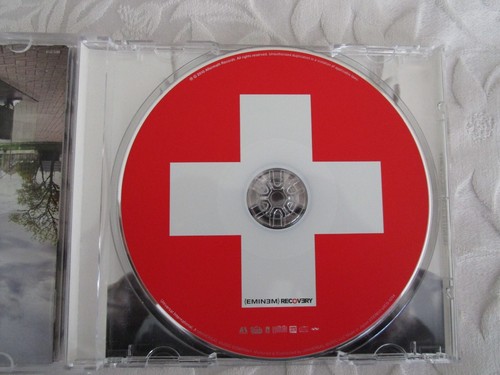 Eminem - Recovery CD - Excellent Condition - Picture 4 of 4