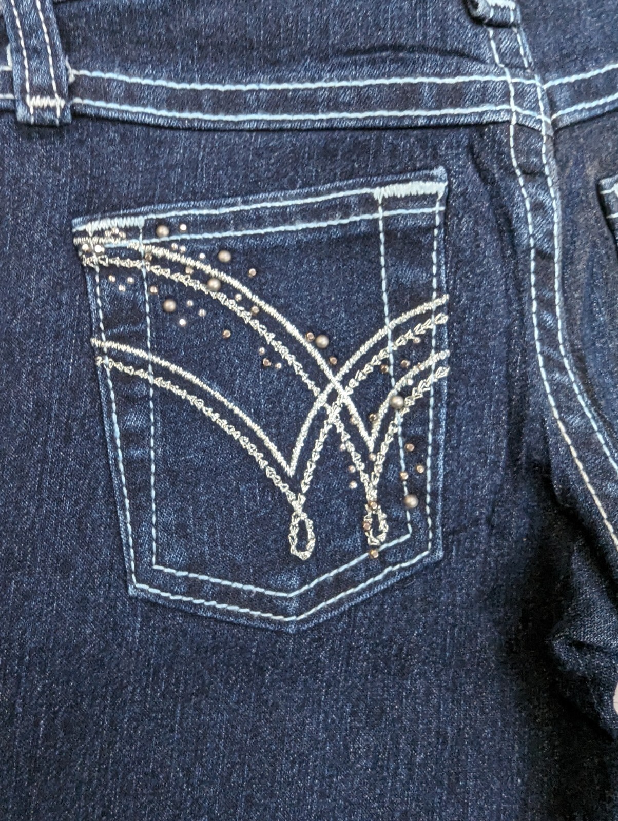 Picture 2 of 4