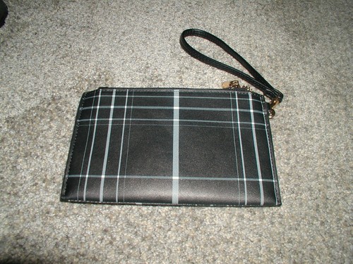 NWOT A New Day Black & White Plaid Zippered Wrislet - Picture 2 of 2