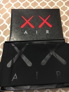 jordan 4 kaws box