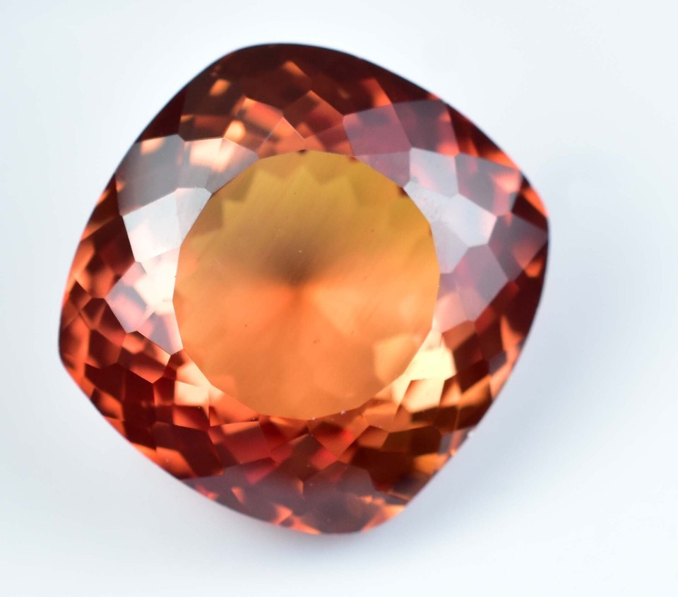 RARE !! JOLIE SPESSARTITE ORANGE DU NIGERIA : 0,82 CARAT