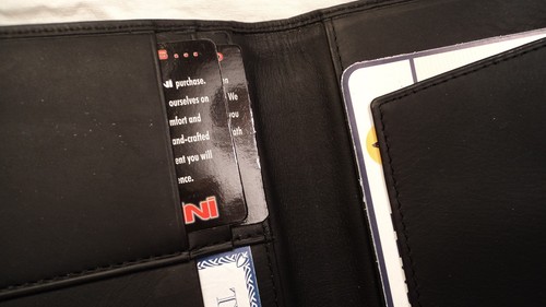 Cartera pasaporte Davini 1136 de cuero negro para hombre - Imagen 3 de 4
