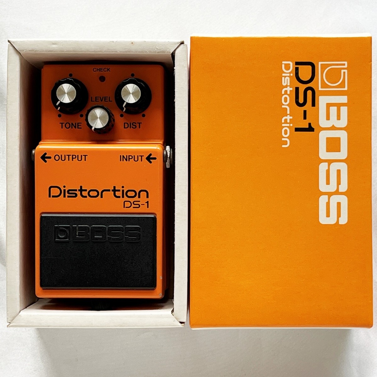 ギター BOSS DS-1 Distortion Amazon.com: BOSS DS-1 Distortion Electric Guitar Compact