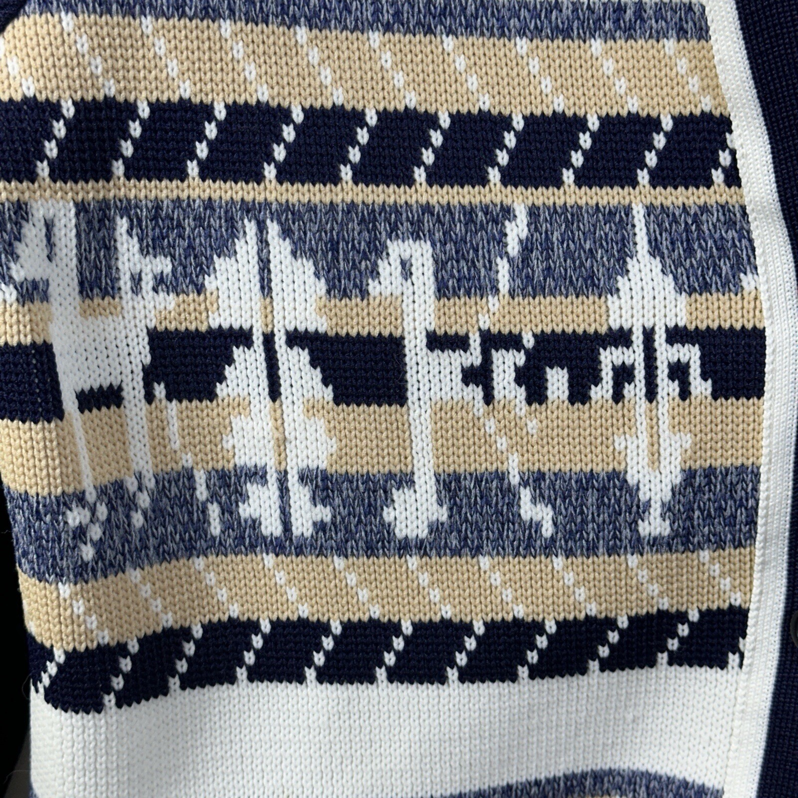Picture 2 of 6