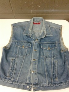 wrangler hero vest