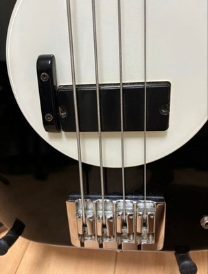 FLEABASS MODEL32 レッド・ホット・チリ・ペッパーズ Flea FLEABASS Model-32 Electric Bass Black Flea Red Hot Chili Peppers
