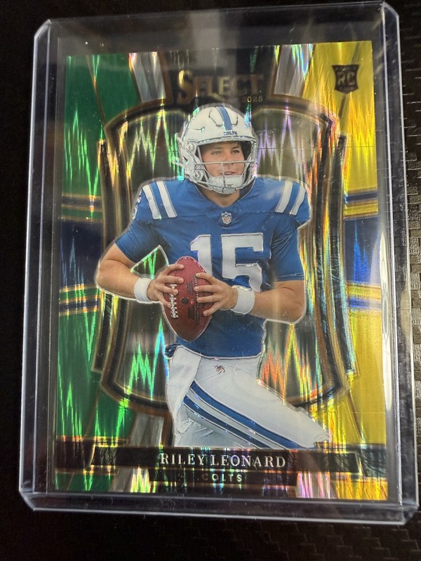 2025 Select - Premier Level Riley Leonard #133 Green & Yellow Shock Prizm (RC)