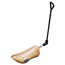 Western Stretcher - 1 each- Men's sizes  Medium (8-10) or Large (10-12)