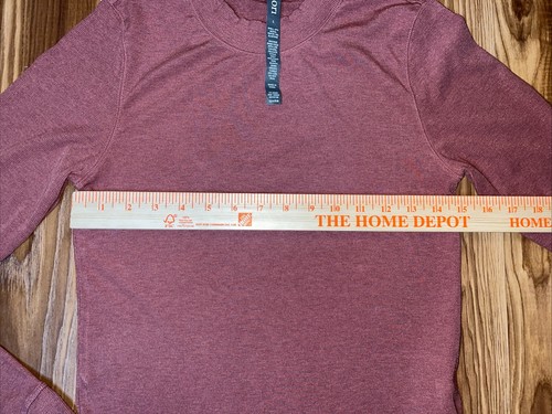 Womens Vuori Mauve Long Sleeve Top Size Large EUC - Picture 5 of 7