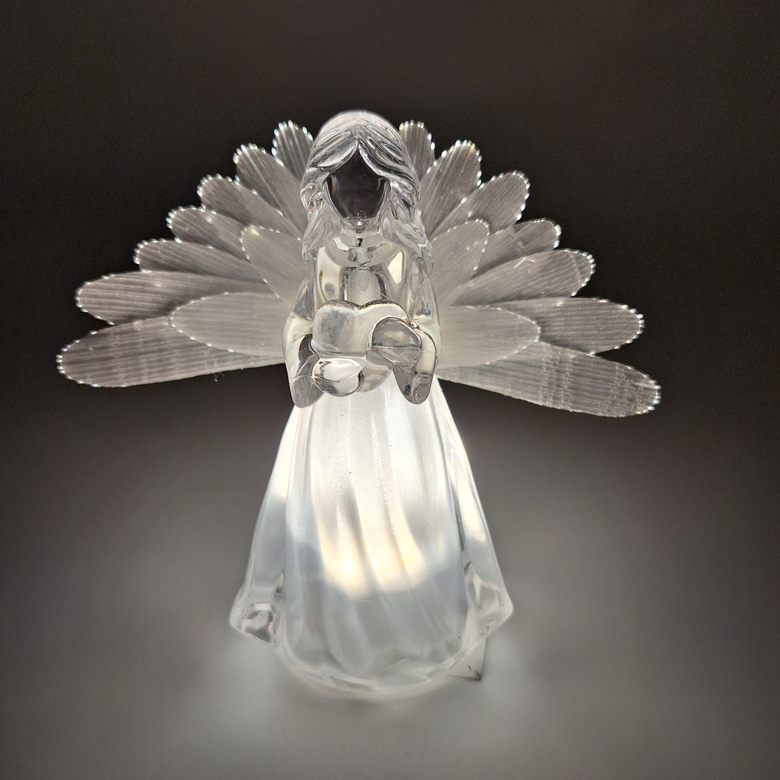 Engel aus Acryl mit LED Licht & Timer - Flügel aus Fiberglas - Engel mit Herz ❤️