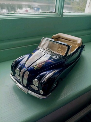 1955 BMW 502 Convertible 'Fantasy' Scale 1:18 Maisto '55 FREE POST - Picture 2 of 13