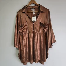 Davi And Dani 2X Plus Sparkling Shimmer Short Sleeve Button Front Shirt Cocoa